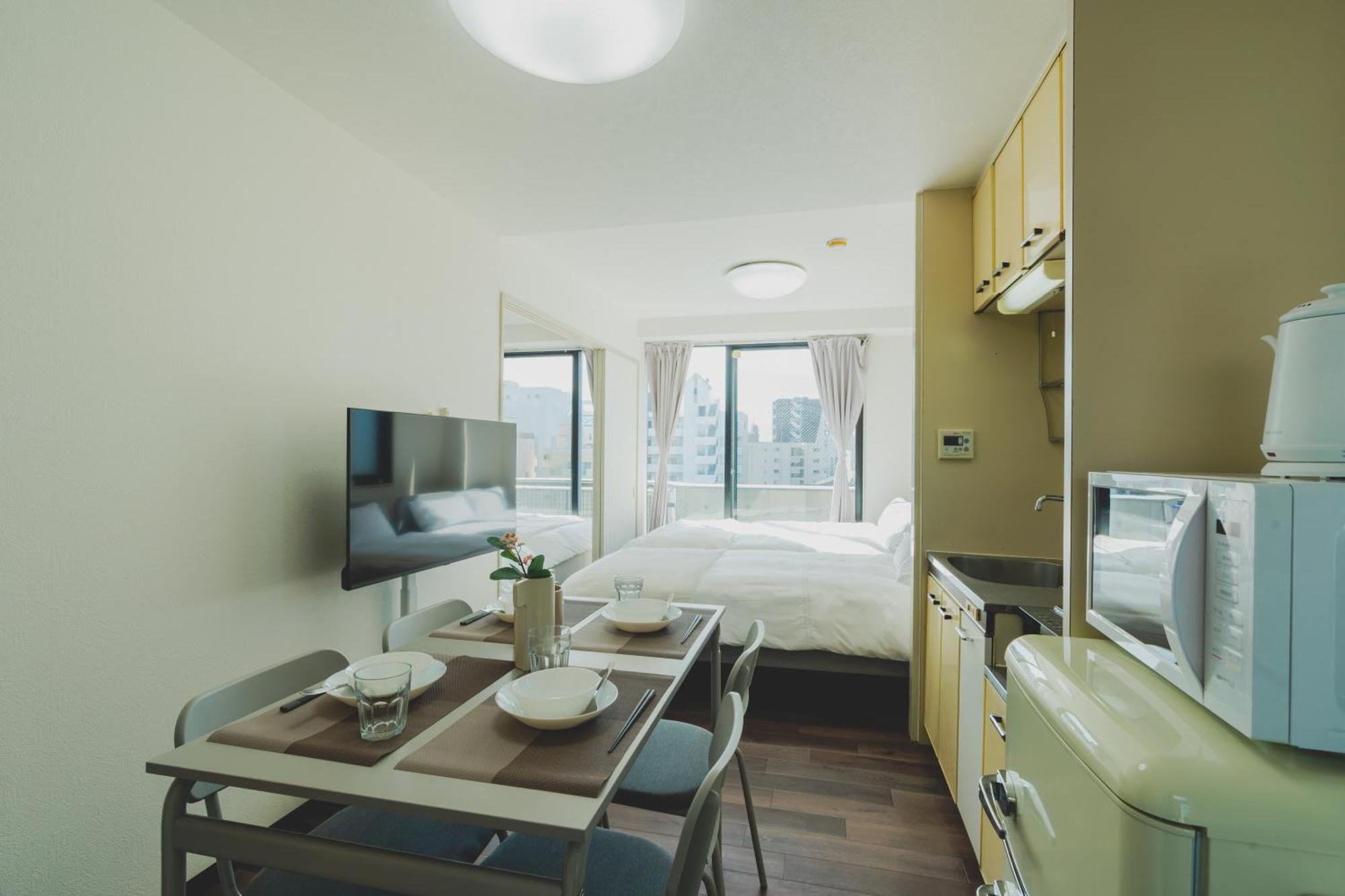 Blossom Coat Sakuragawa Lejlighedshotel Osaka Eksteriør billede