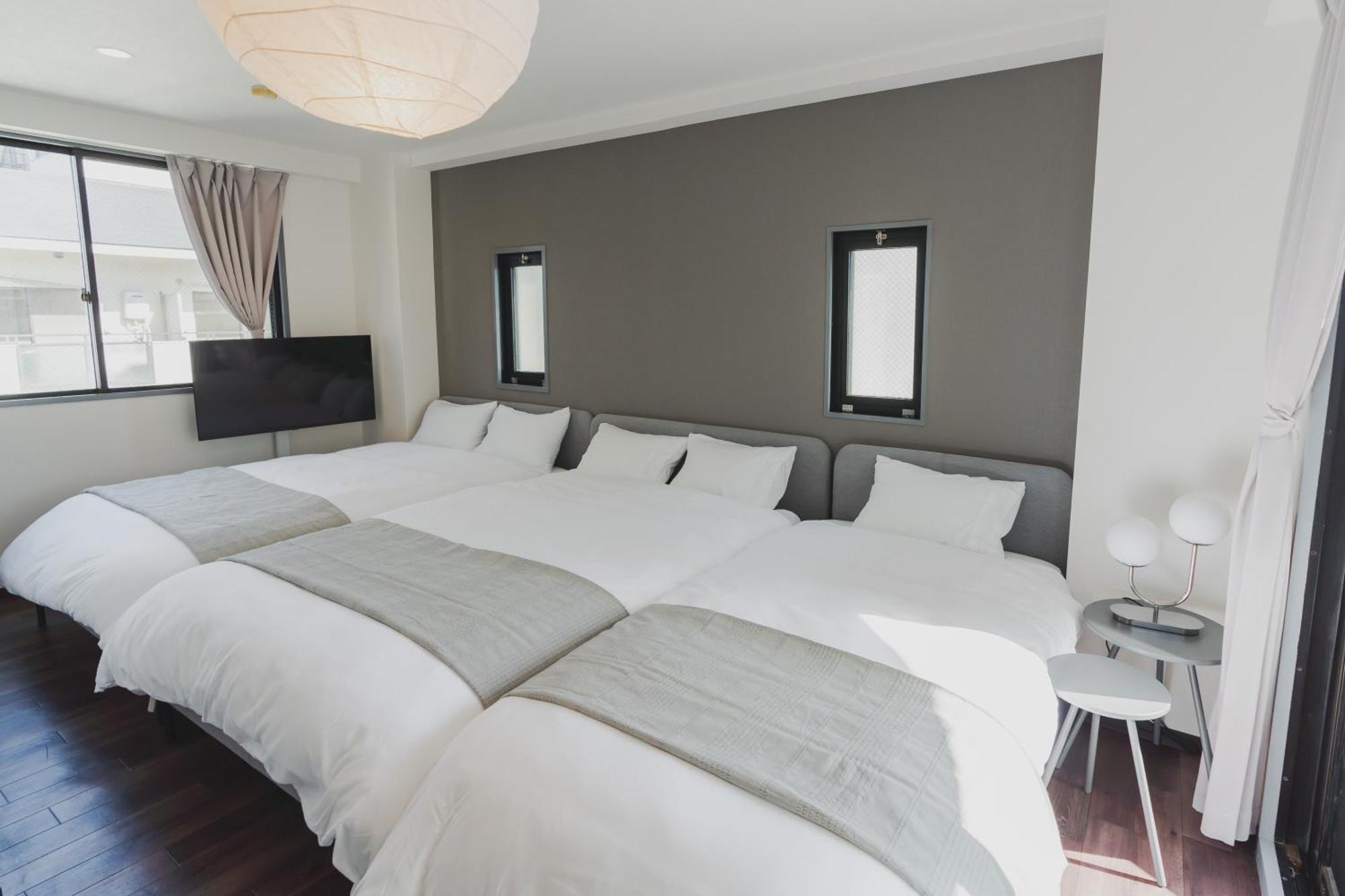 Blossom Coat Sakuragawa Lejlighedshotel Osaka Eksteriør billede